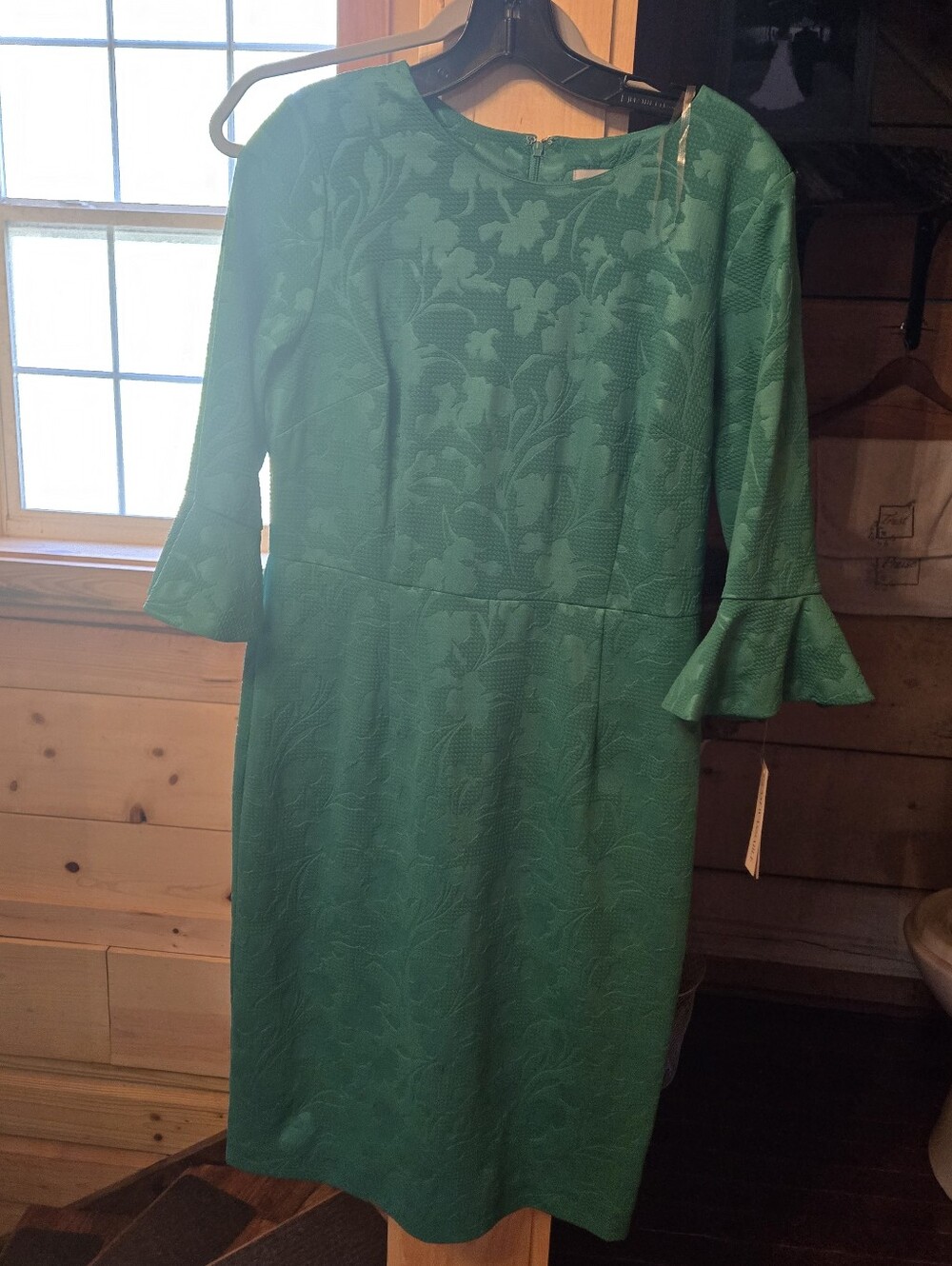 Shelby & Palmer Emerald Green Floral Jacquard Bell-Sleeve Midi Dress